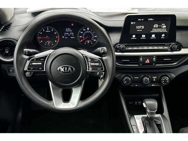 Kia Forte Vehicle Full-screen Gallery Image 13