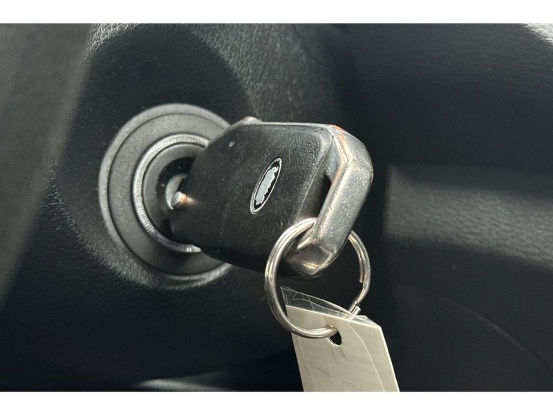 Kia Forte Vehicle Full-screen Gallery Image 21
