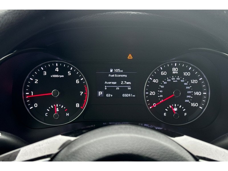 Kia Forte Vehicle Full-screen Gallery Image 25