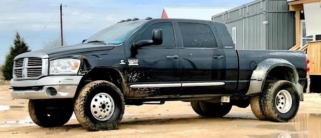 Dodge Ram 3500 4WD DRW SLT Mega Cab - Kyle TX