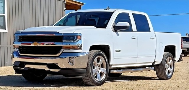 Chevrolet Silverado 1500 2WD LT w/1LT Crew Cab - Kyle TX