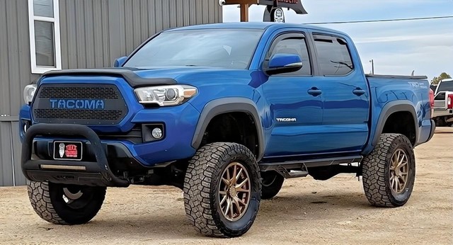 Toyota Tacoma TRD Off-Road Pickup 4D 5 ft - Kyle TX