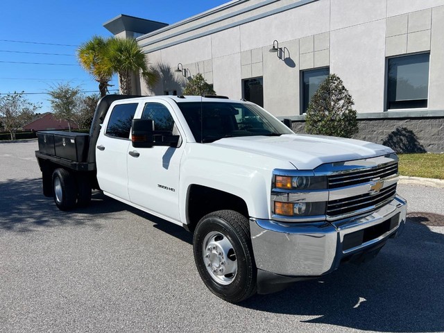 2017 Chevrolet Silverado 3500 Chassis Cab Work Truck's photo