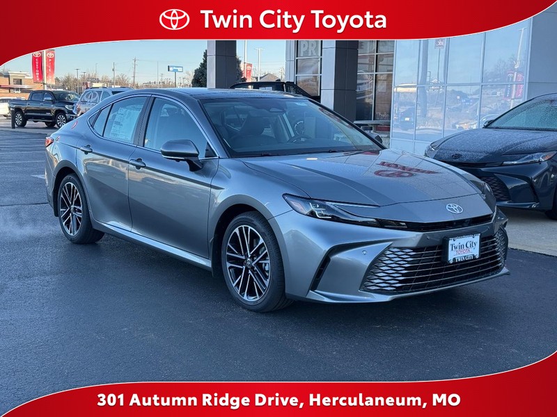 2026 Toyota Camry XLE's photo