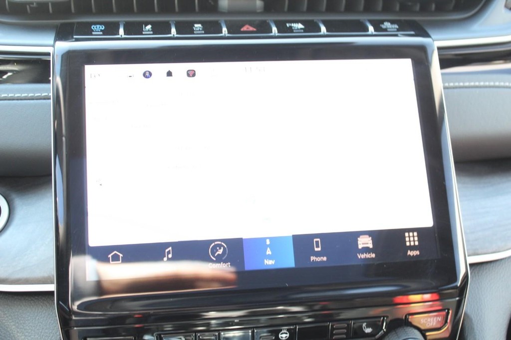 Jeep Grand Cherokee 4xe Vehicle Full-screen Gallery Image 20