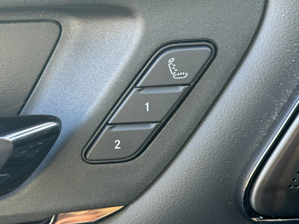 Ram 1500 Vehicle Full-screen Gallery Image 10