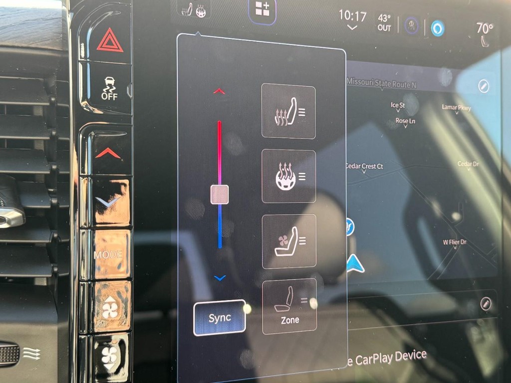 Ram 1500 Vehicle Full-screen Gallery Image 15