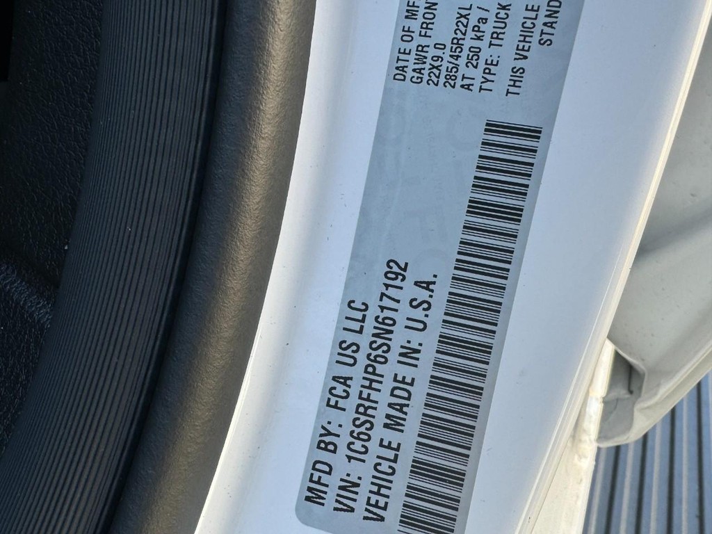 Ram 1500 Vehicle Full-screen Gallery Image 19