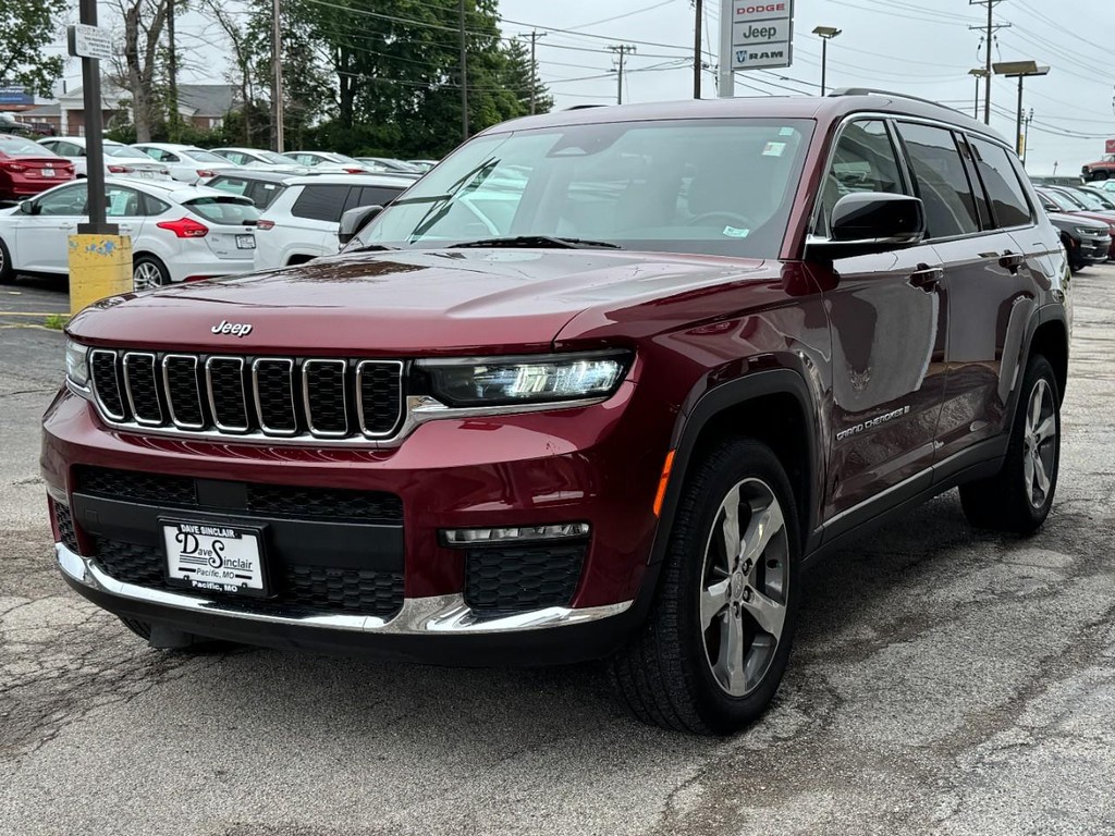 Jeep Grand Cherokee L Vehicle Full-screen Gallery Image 06