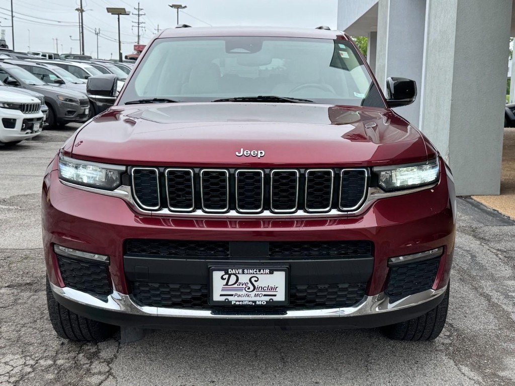 Jeep Grand Cherokee L Vehicle Full-screen Gallery Image 07