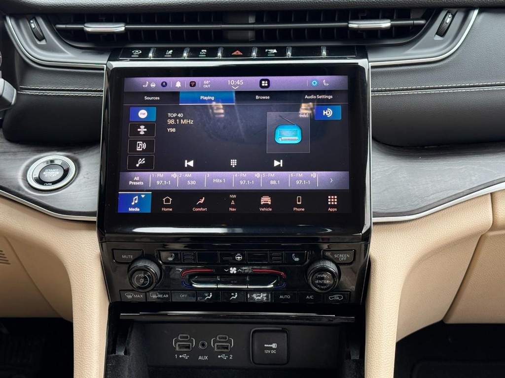 Jeep Grand Cherokee L Vehicle Full-screen Gallery Image 14