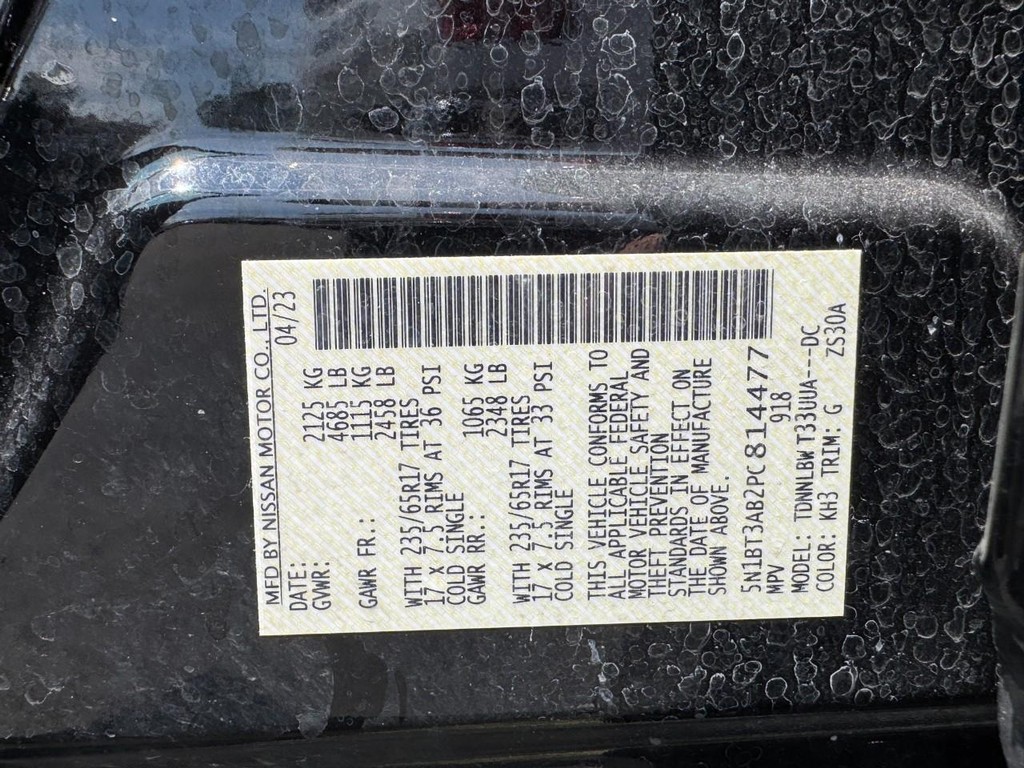 Nissan Rogue Vehicle Full-screen Gallery Image 23