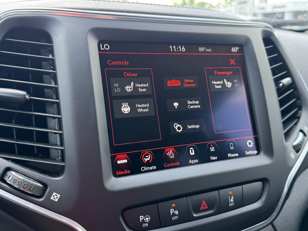 Jeep Cherokee Vehicle Full-screen Gallery Image 20