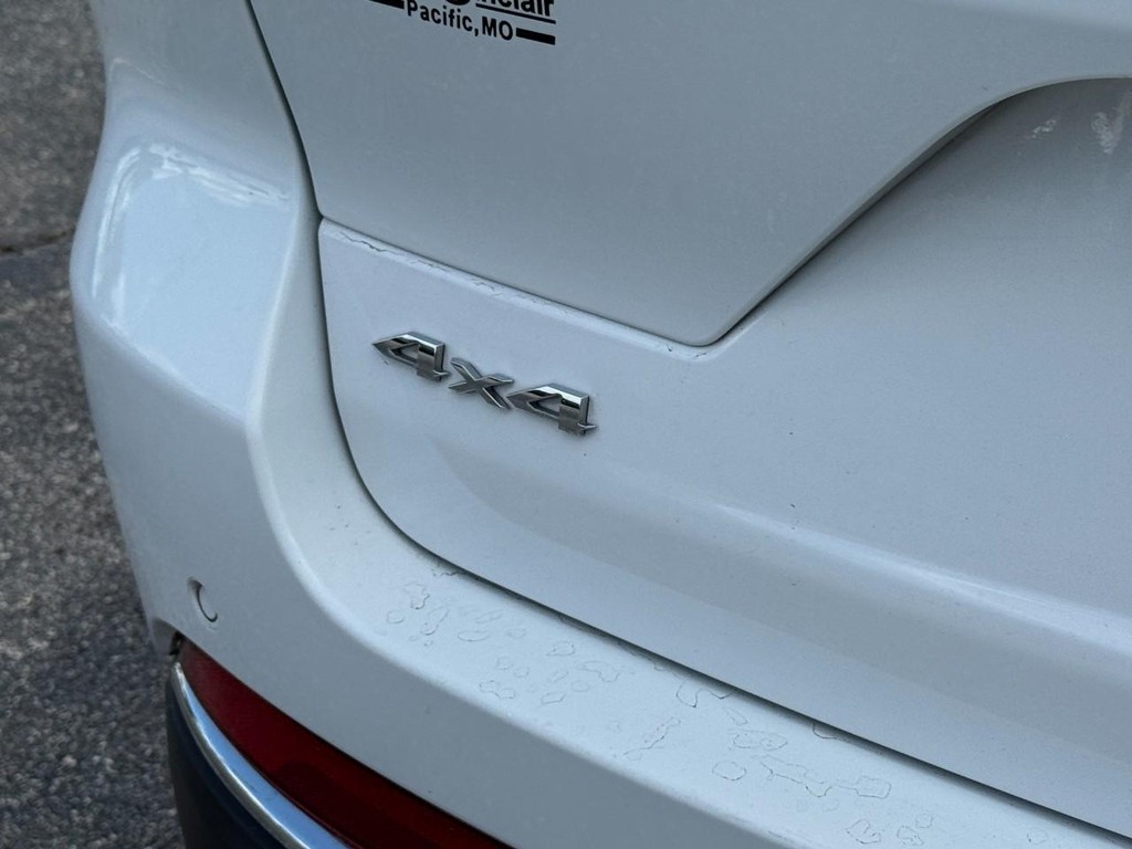 Jeep Grand Cherokee Vehicle Full-screen Gallery Image 12