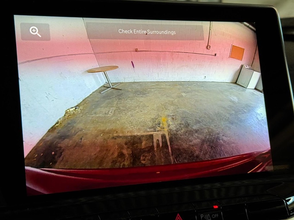 Jeep Compass Vehicle Full-screen Gallery Image 13