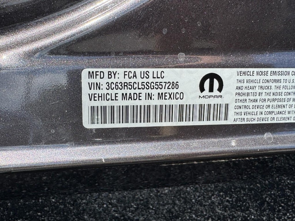 Ram 2500 Vehicle Full-screen Gallery Image 15