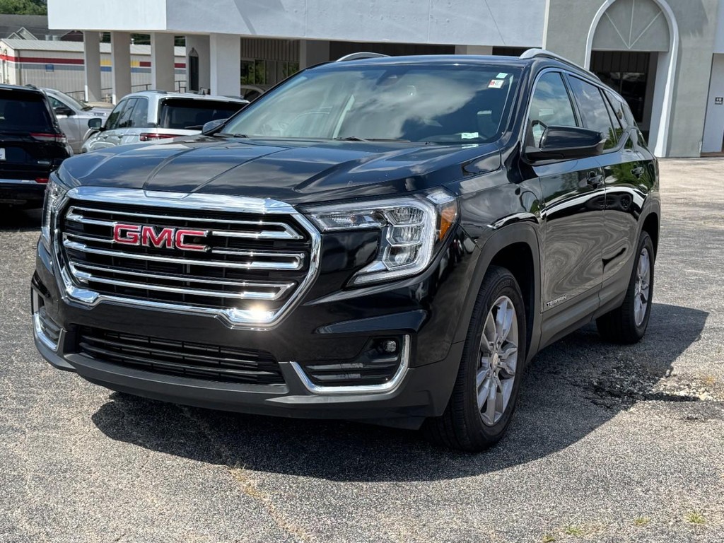 GMC Terrain Vehicle Full-screen Gallery Image 06