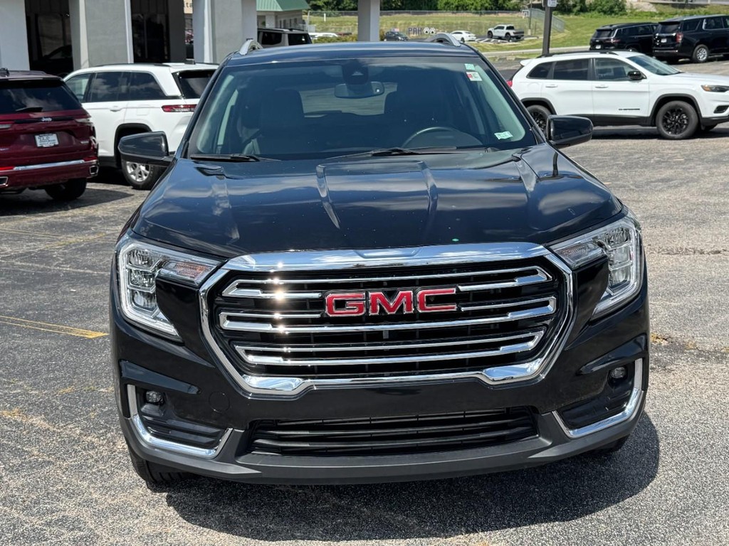 GMC Terrain Vehicle Full-screen Gallery Image 07