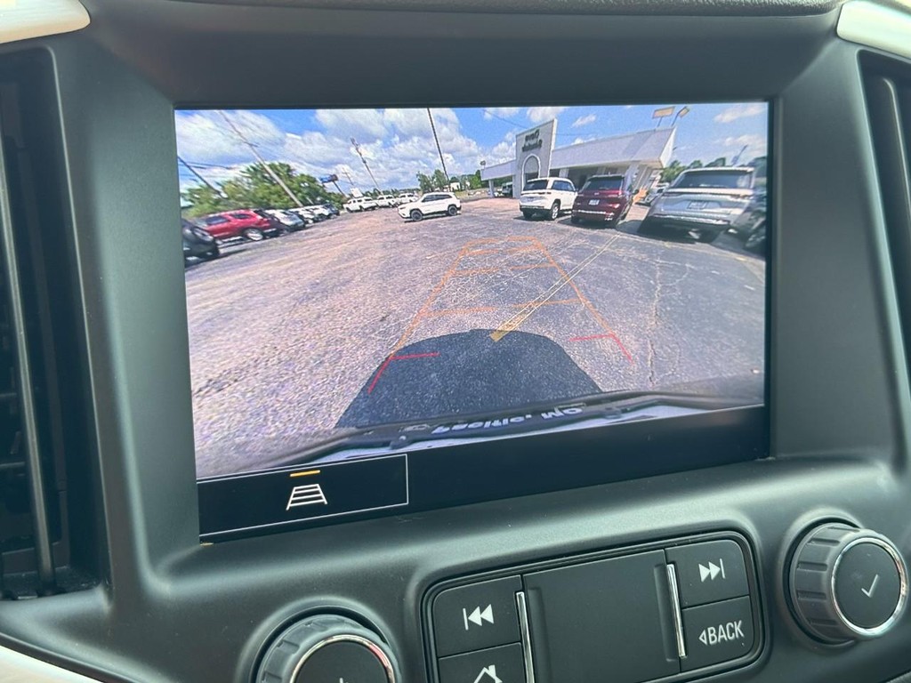 GMC Terrain Vehicle Full-screen Gallery Image 24