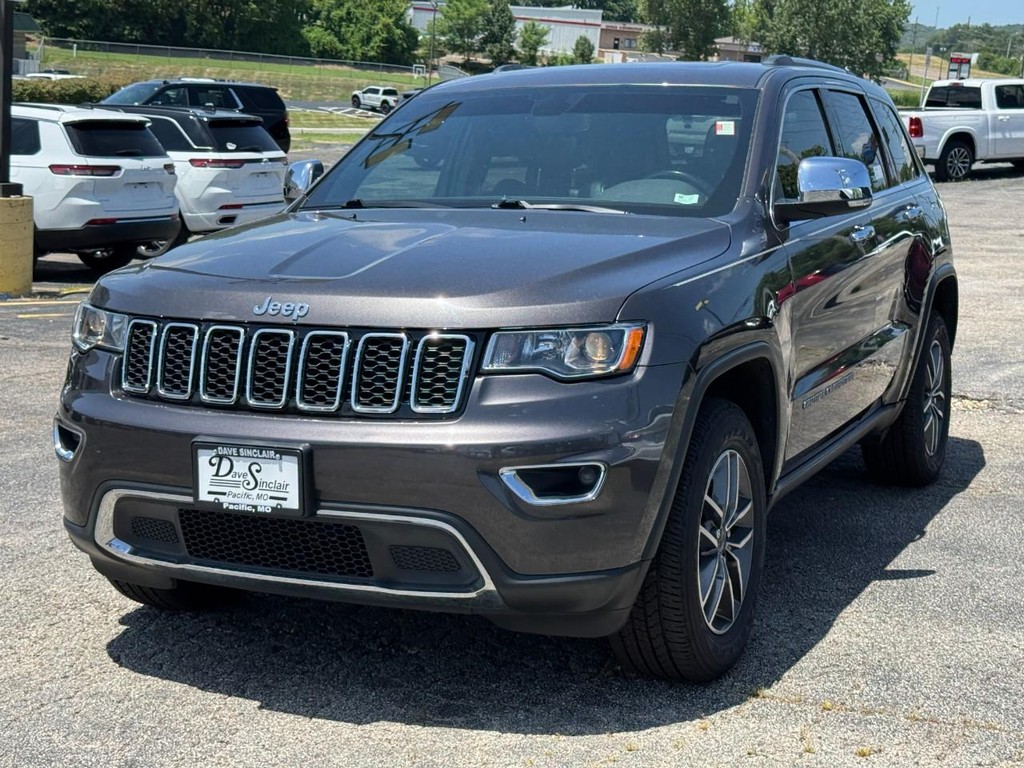 Jeep Grand Cherokee Vehicle Full-screen Gallery Image 06
