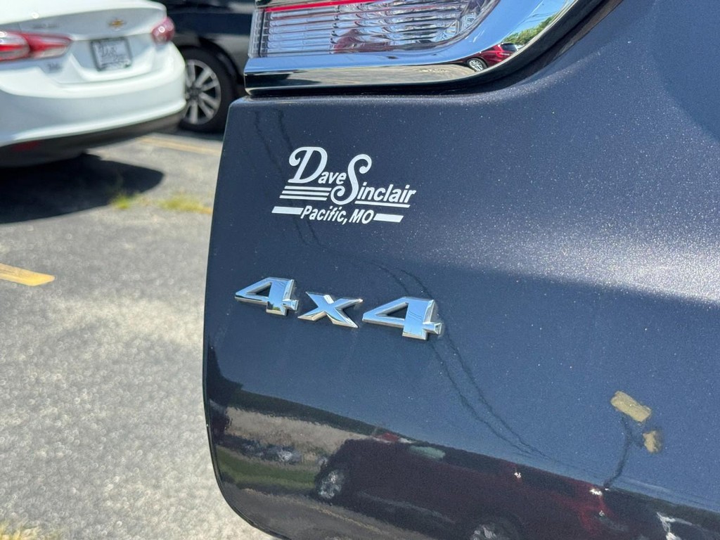 Jeep Grand Cherokee Vehicle Full-screen Gallery Image 09