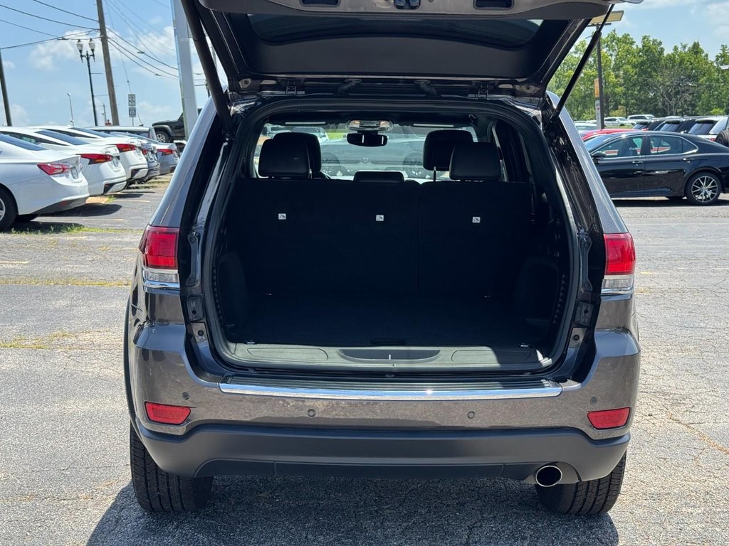 Jeep Grand Cherokee Vehicle Full-screen Gallery Image 10