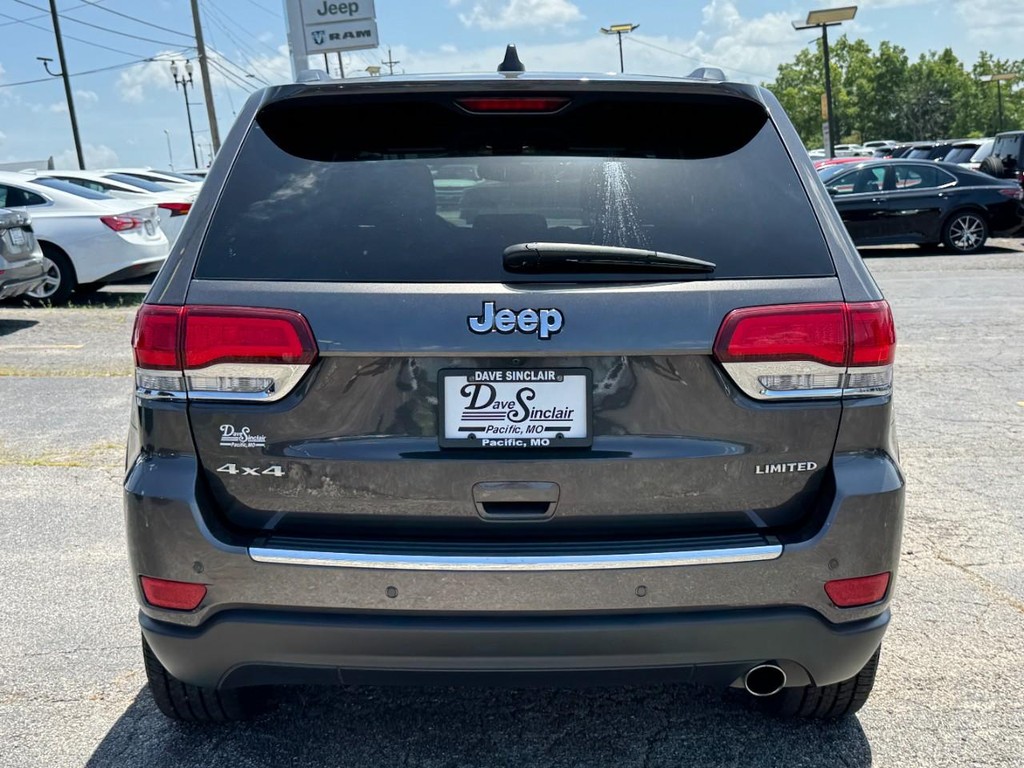 Jeep Grand Cherokee Vehicle Full-screen Gallery Image 11