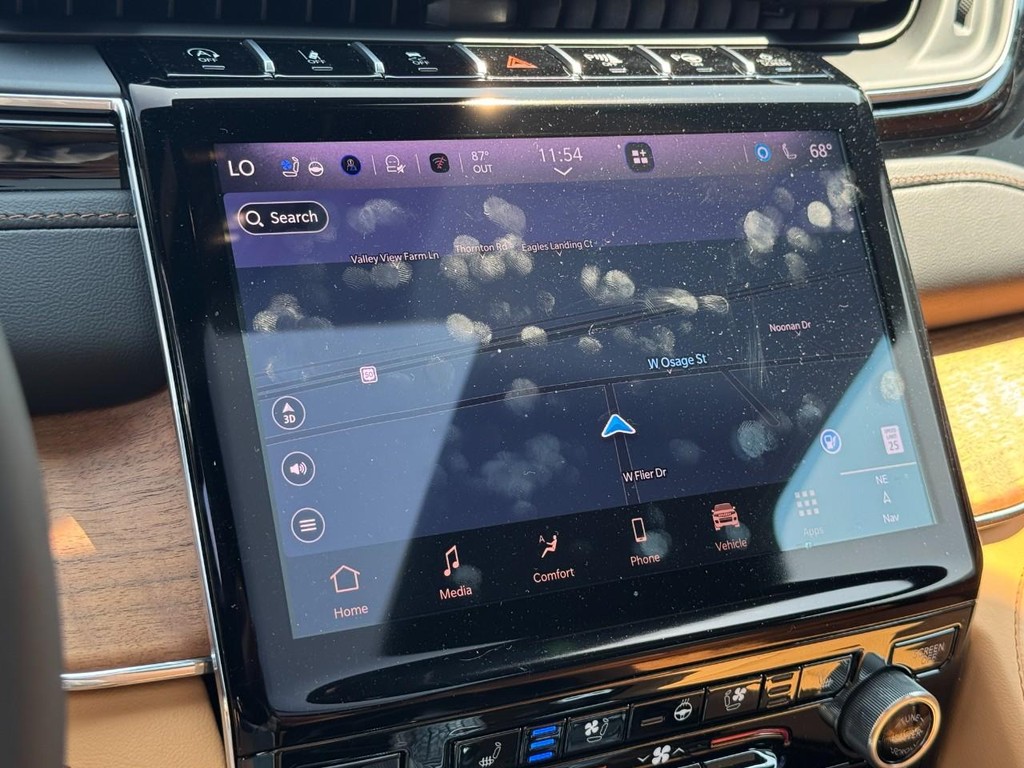 Jeep Grand Cherokee Vehicle Full-screen Gallery Image 17