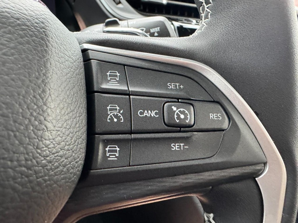 Jeep Grand Cherokee Vehicle Full-screen Gallery Image 13