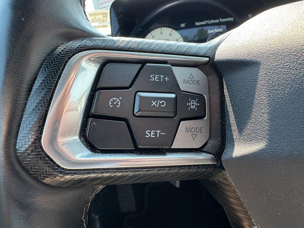 Ford Mustang Vehicle Full-screen Gallery Image 19