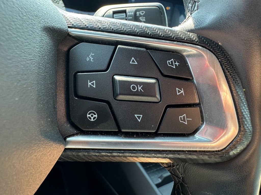 Ford Mustang Vehicle Full-screen Gallery Image 20