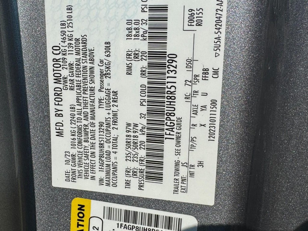 Ford Mustang Vehicle Full-screen Gallery Image 29