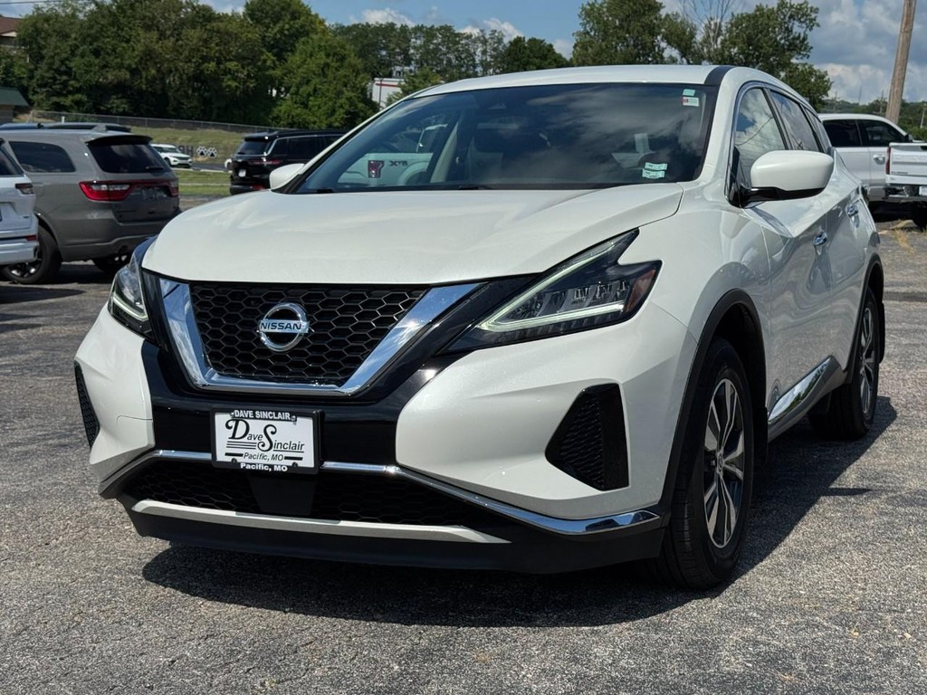 Nissan Murano Vehicle Full-screen Gallery Image 06