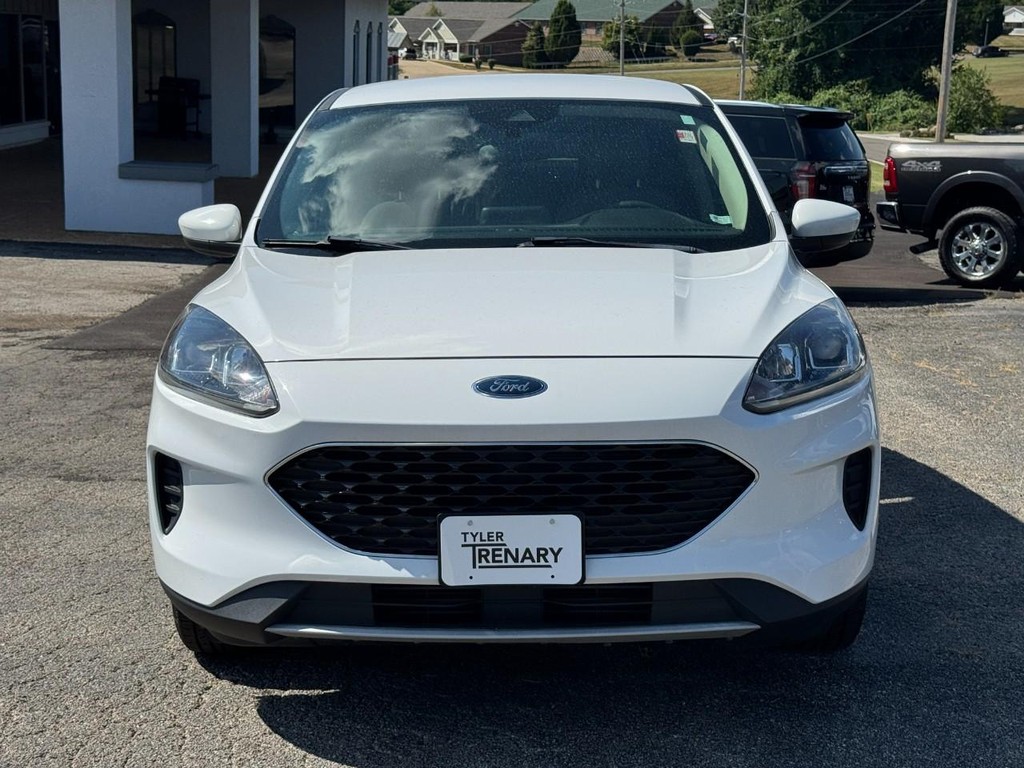 Ford Escape Vehicle Full-screen Gallery Image 07