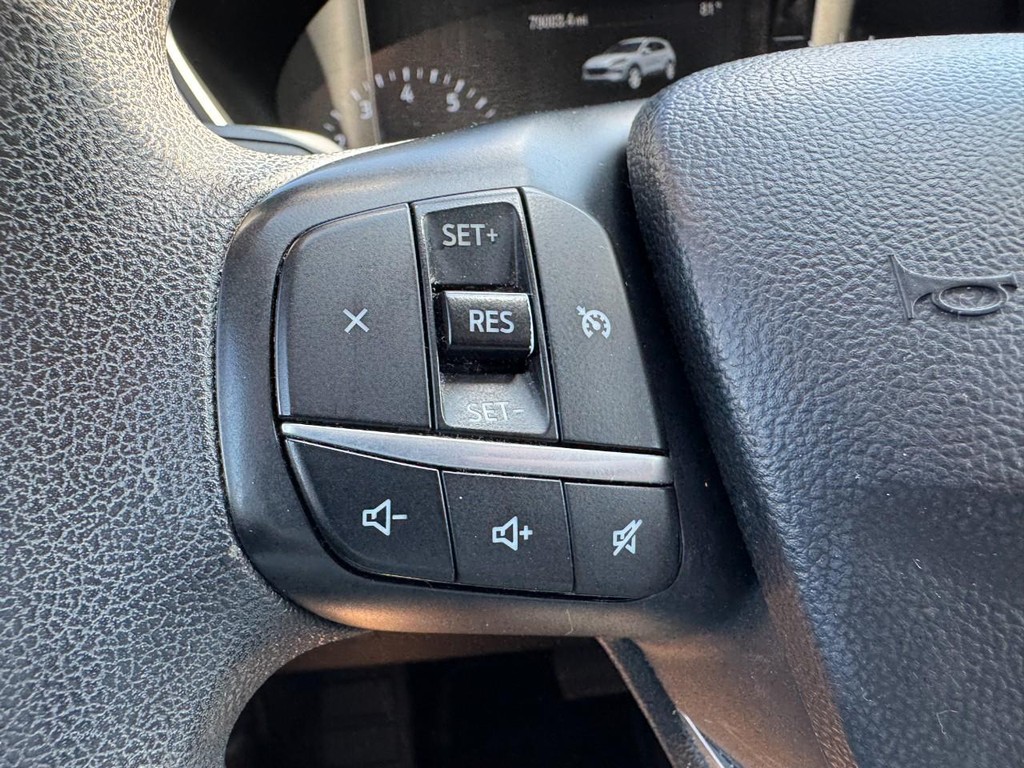 Ford Escape Vehicle Full-screen Gallery Image 16