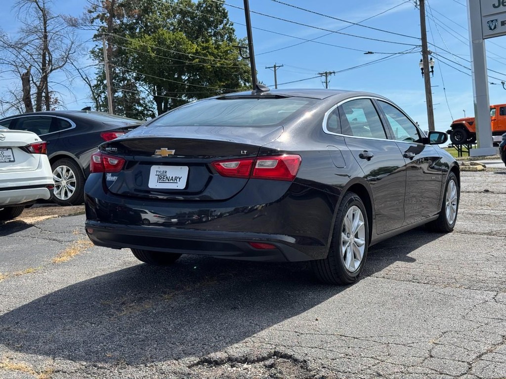 Chevrolet Malibu Vehicle Full-screen Gallery Image 03