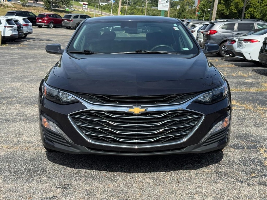 Chevrolet Malibu Vehicle Full-screen Gallery Image 07