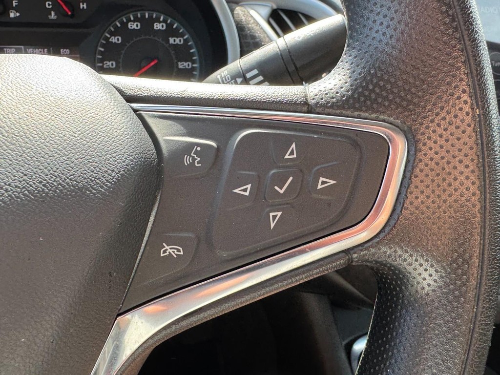 Chevrolet Malibu Vehicle Full-screen Gallery Image 17