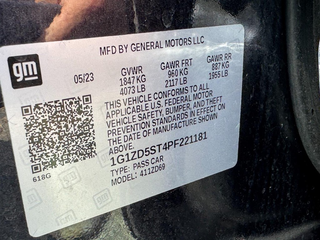 Chevrolet Malibu Vehicle Full-screen Gallery Image 24