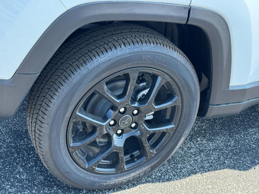 Jeep Compass Vehicle Full-screen Gallery Image 04