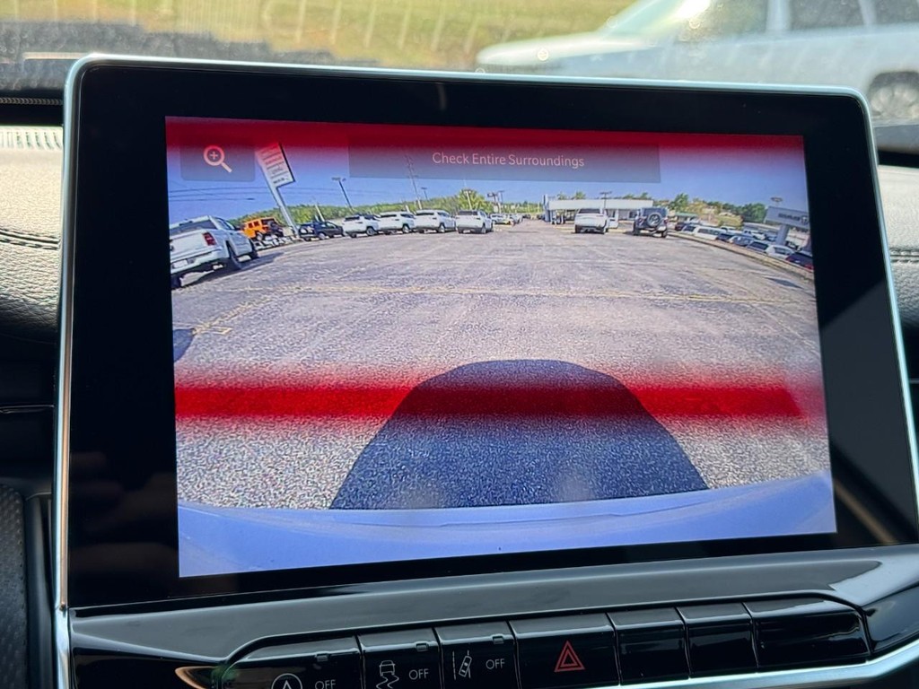 Jeep Compass Vehicle Full-screen Gallery Image 15