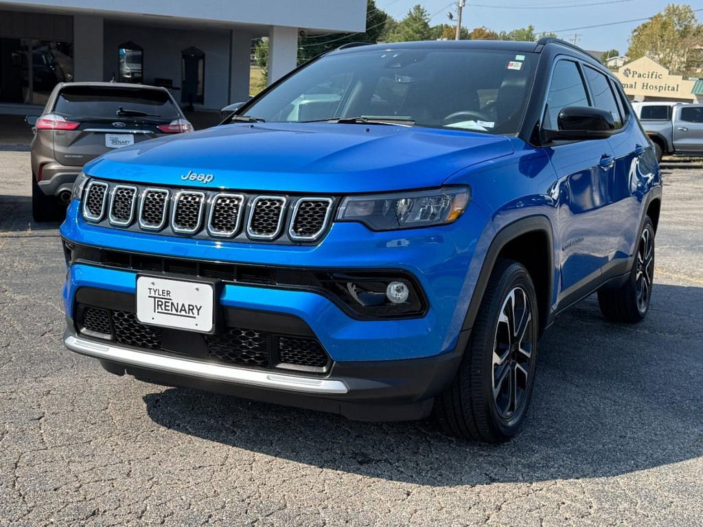 Jeep Compass Vehicle Full-screen Gallery Image 06