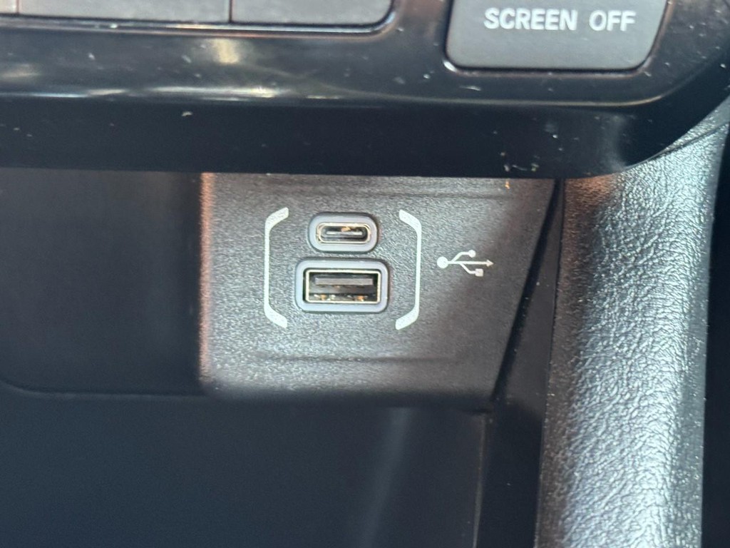 Jeep Compass Vehicle Full-screen Gallery Image 24