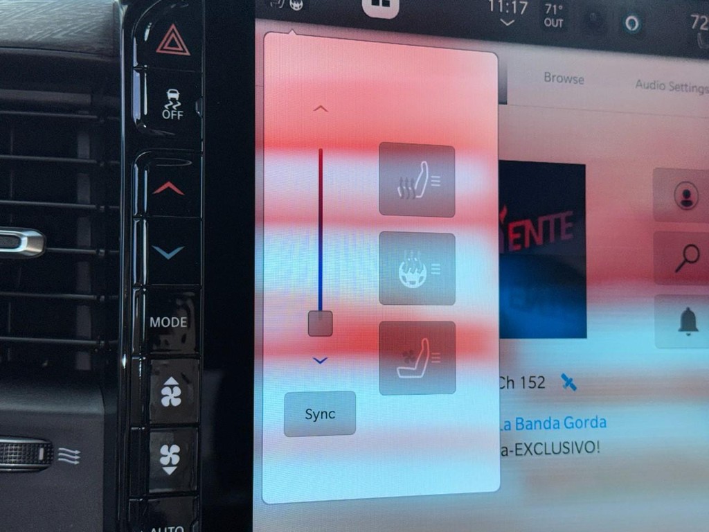 Ram 2500 Vehicle Full-screen Gallery Image 17