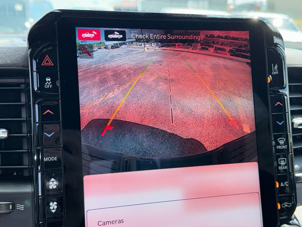 Ram 2500 Vehicle Full-screen Gallery Image 19