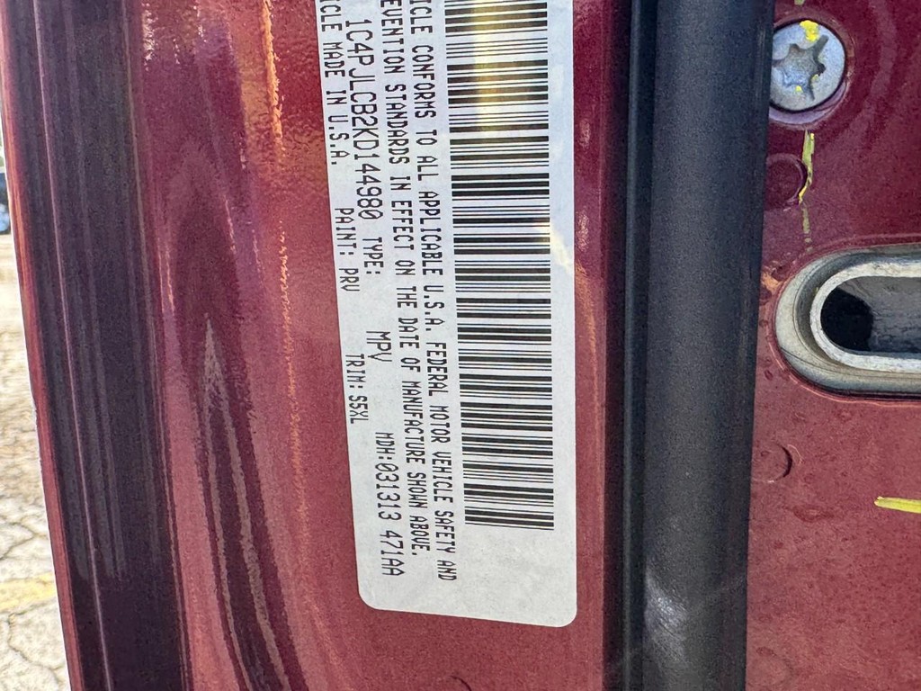 Jeep Cherokee Vehicle Full-screen Gallery Image 23