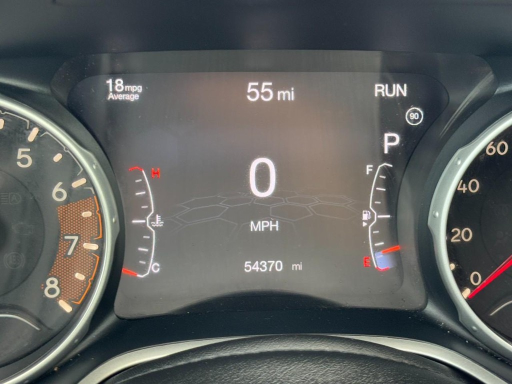 Jeep Compass Vehicle Full-screen Gallery Image 18