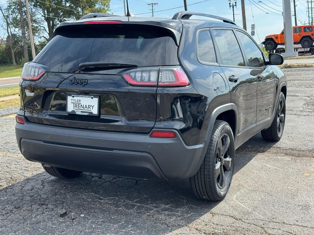 Jeep Cherokee Vehicle Full-screen Gallery Image 03