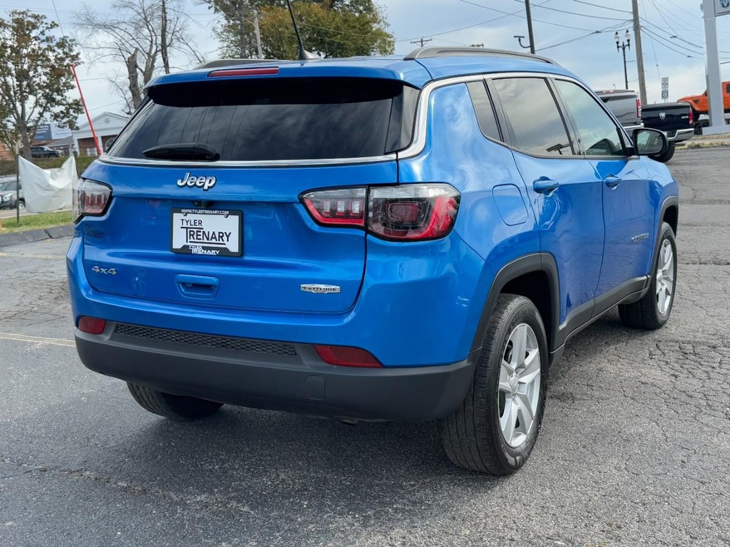 Jeep Compass Vehicle Full-screen Gallery Image 03