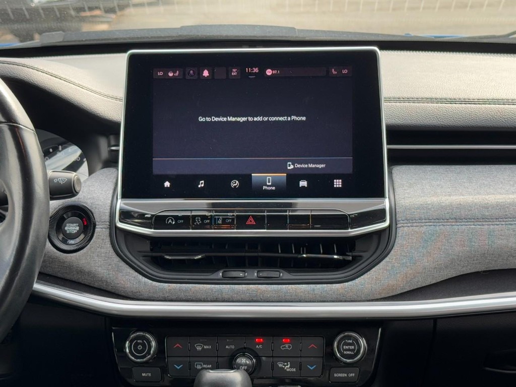 Jeep Compass Vehicle Full-screen Gallery Image 14